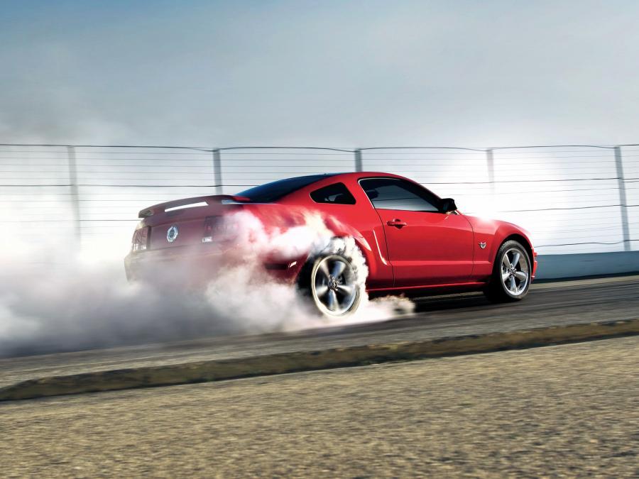  Ford Mustang GT 2005 года  (фото 199 из 209)